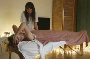 Marie Ančerlová, masérka v Praze 10, připravená na relaxační masáž v domácím studiu
